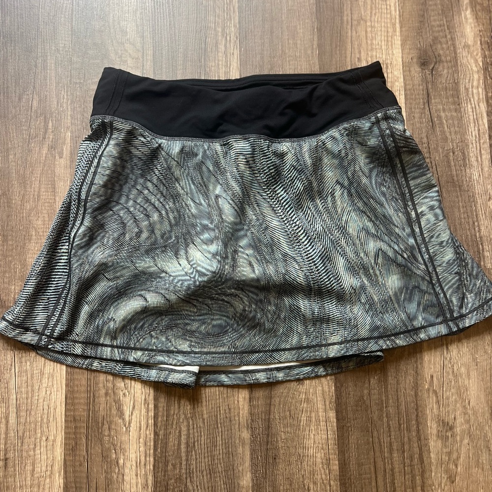 Lululemon Pace Rival Skirt (Tall) size 4 women’s green black - Picture 2 of 7